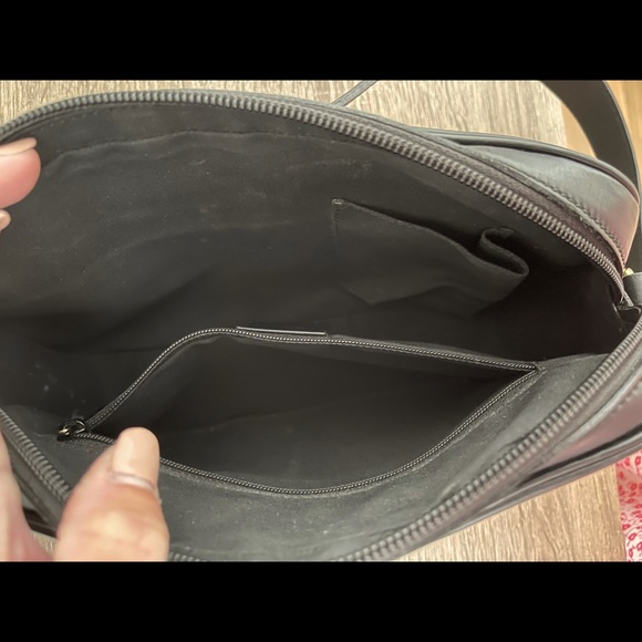 $1150 Rare GUCCI Hysteria GG Logo Top Zip Bag - Picture 8 of 10